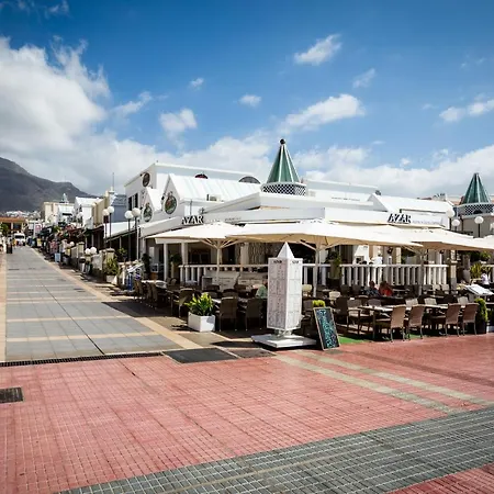 Parques Del Conde, Costa Adeje